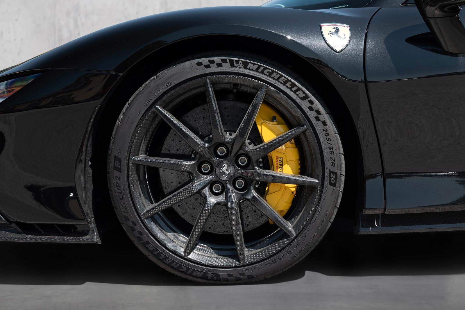 Ferrari SF90 Stradale ASSETTO*CARBON*KAMERA