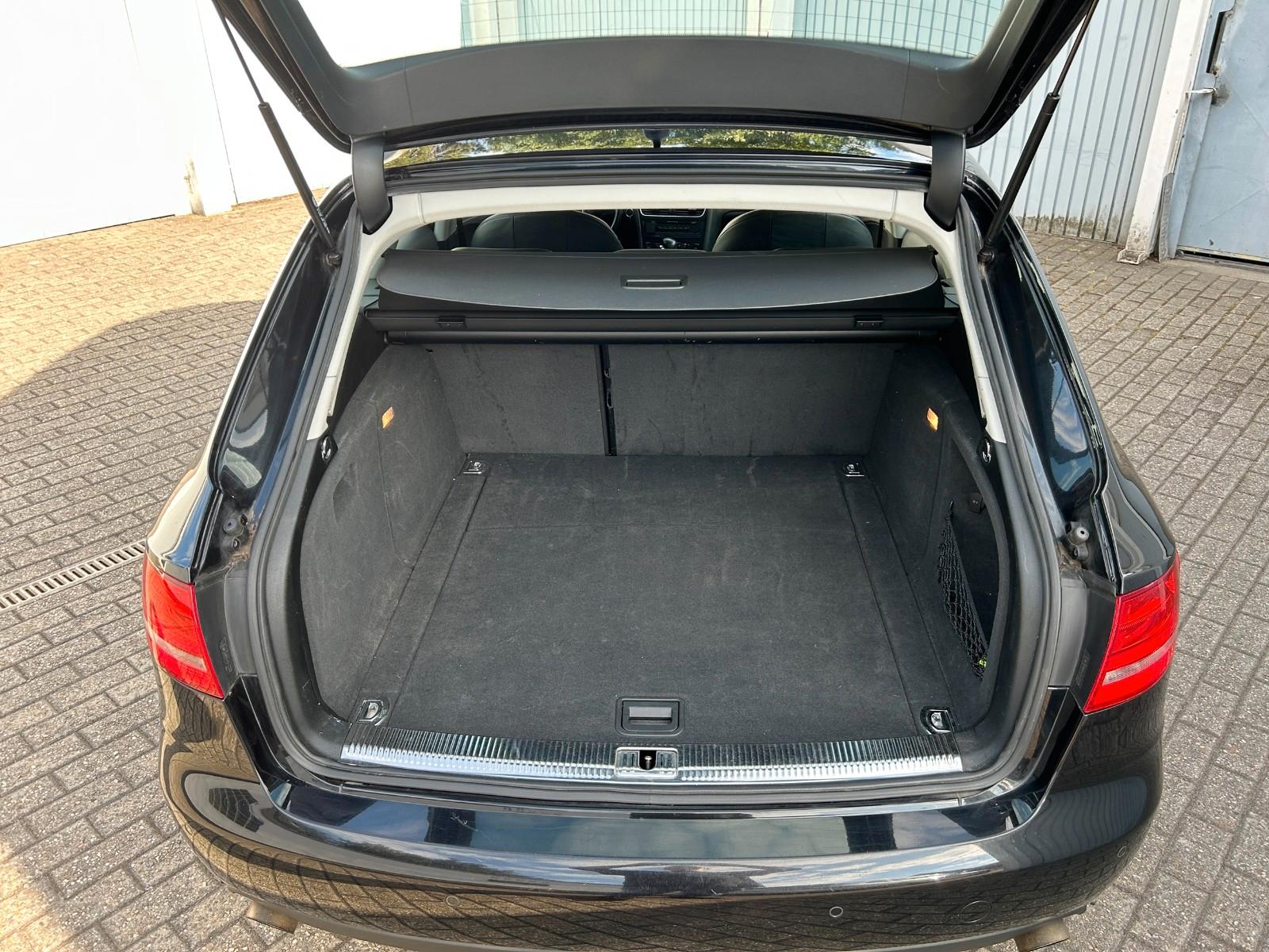 Audi A4 2009 — photo 43