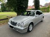 Mercedes-Benz Mercedes E240 W210 Limousine Automatik Klima - Mercedes-Benz E-Klasse: W210