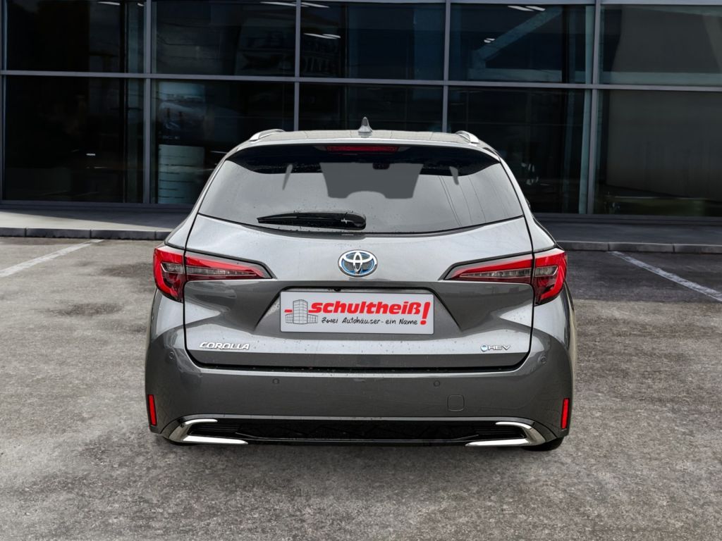 Fahrzeugabbildung Toyota Corolla 1.8 Hybrid Touring Sports Team Deutschla