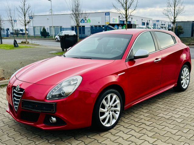 Alfa Romeo Giulietta Turismo 1,6 JTDM*NAVI*PDC*LEDER*XENON*