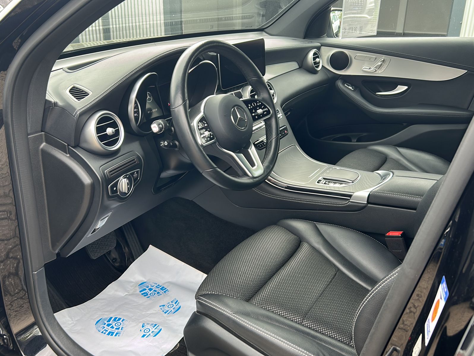 Fahrzeugabbildung Mercedes-Benz GLC 300 d 4MaticExclusive