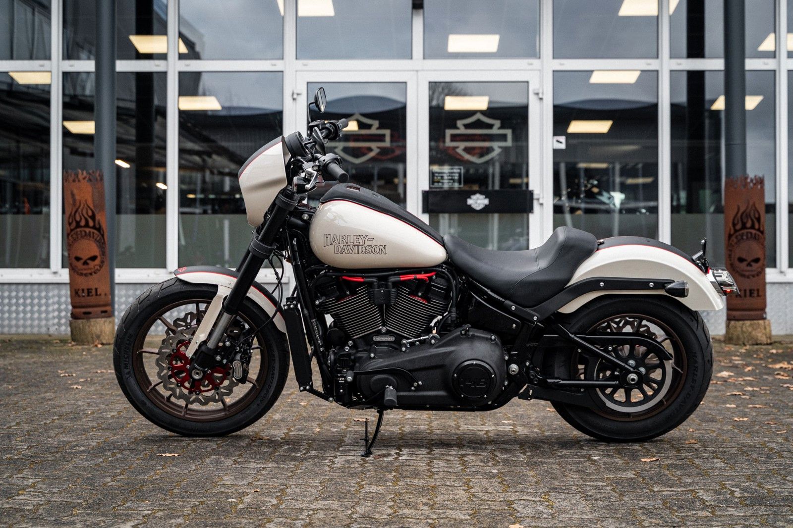Fahrzeugabbildung Harley-Davidson TORXSTER FXLRS LOW RIDER S 148 CUI - JEKILL&HYDE