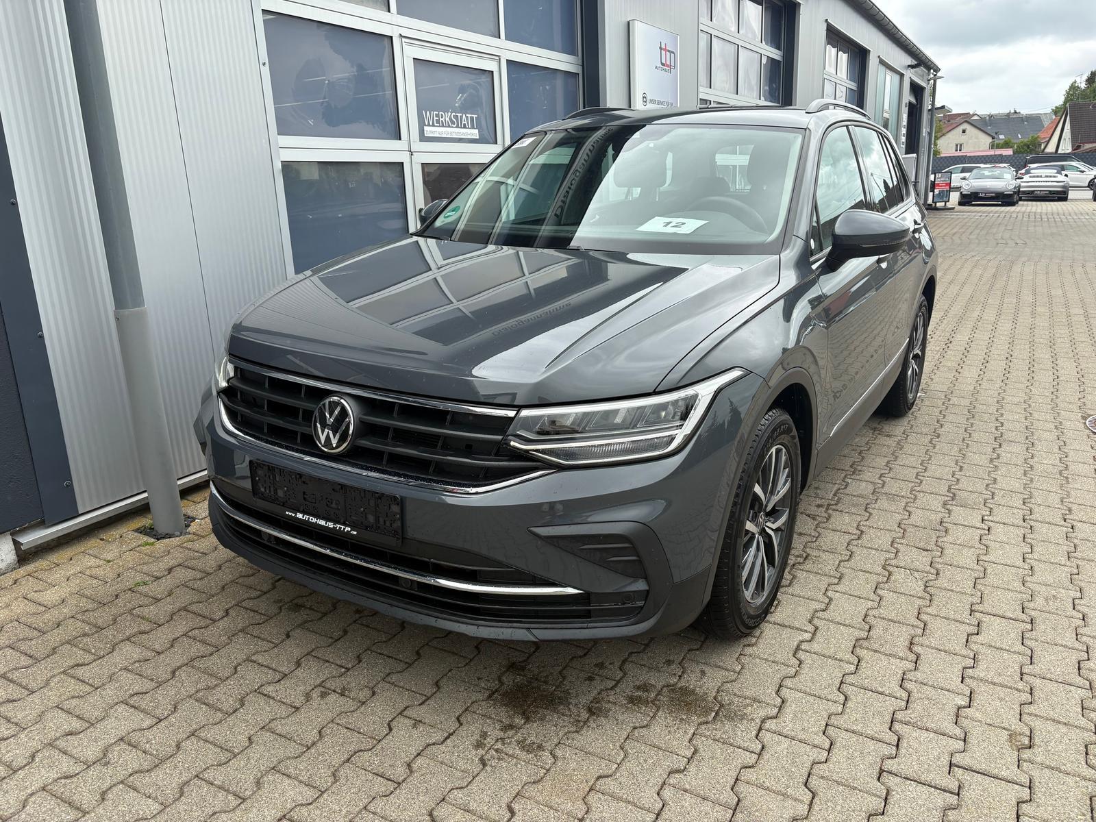 Volkswagen Tiguan 1.5 TSI Life LED Navi ACC Garantie