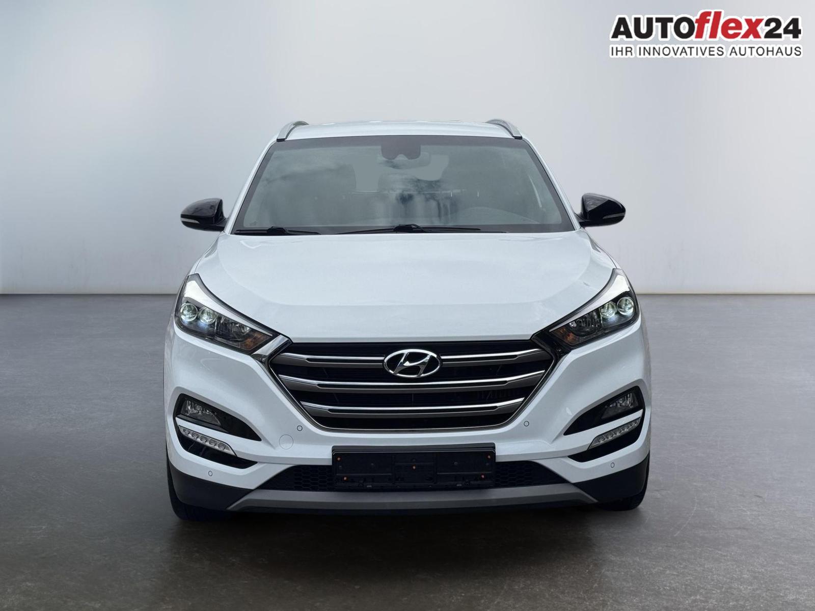 Hyundai TUCSON 1.6 Passion + AT Navi 19 Zoll 4xSHZ Ka...