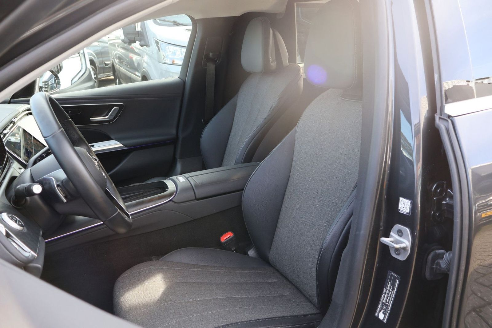 Mercedes-Benz E 200 200T Bestattungswagen Leichenwagen Glaswag imagem 2