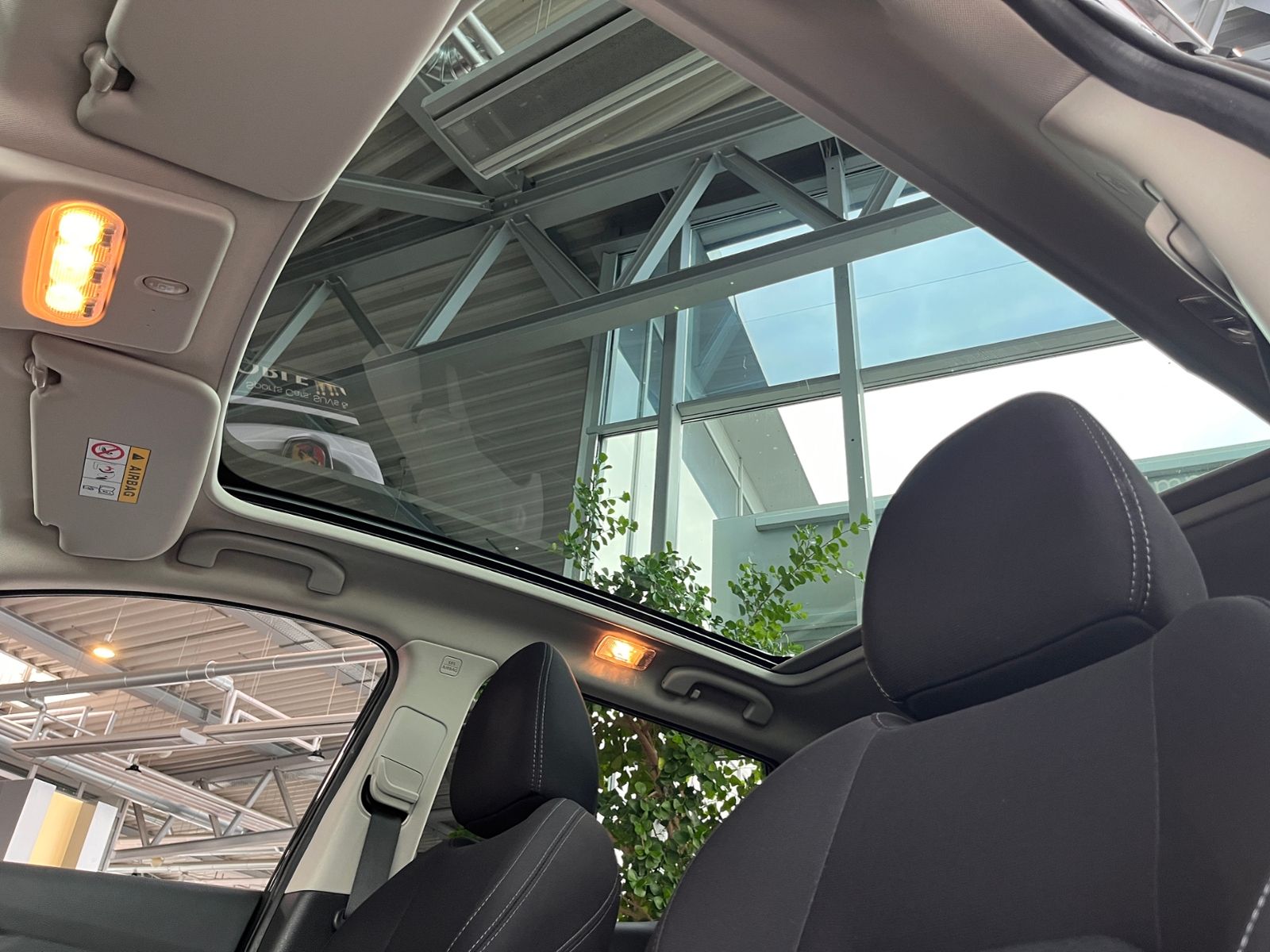 Fahrzeugabbildung Nissan Qashqai Zama AHK PANO NAV RFK SHZ