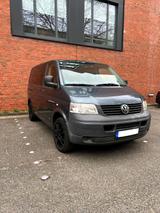 Volkswagen T5 Transporter - Volkswagen T5: Firmenfahrzeug