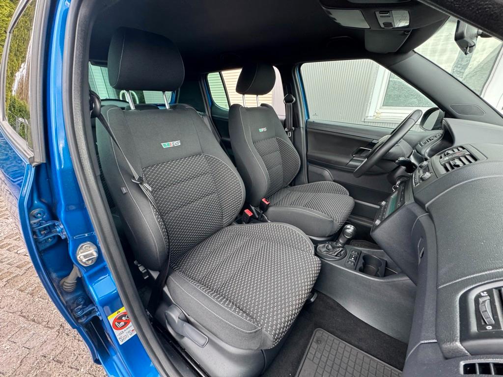 SKODA FABIA RS - 180 CV - BVA