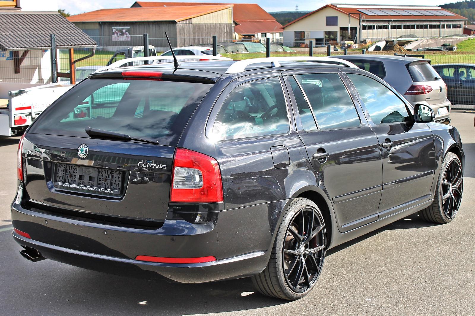 Skoda Octavia Combi RS 2.0 TSI 200 ch BVM / 165 000 km / Alcantara / Bi-Xénon / Sièges chauffants