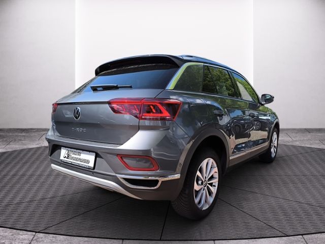 Fahrzeugabbildung Volkswagen T-Roc 1.5 TSI DSG Style MATRIX-LED ACC NAVI AHK