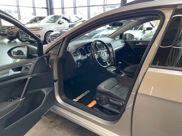 Volkswagen Golf VII Variant *ACC*NAVI*SHZ*PDC*LED*TOUCH*