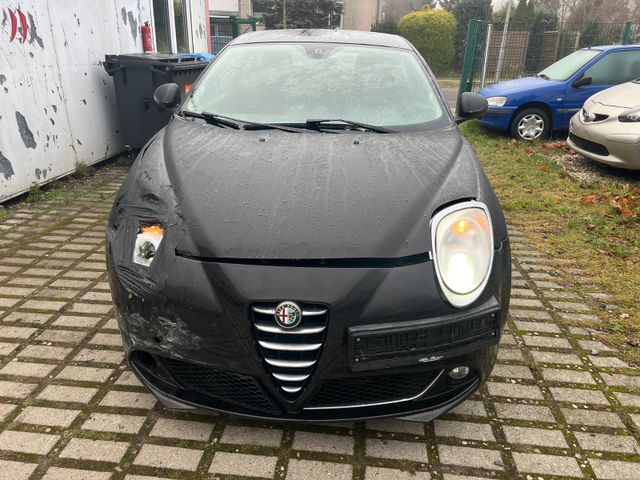 Alfa Romeo MiTo Turismo 1.4 KLIMA Unfall