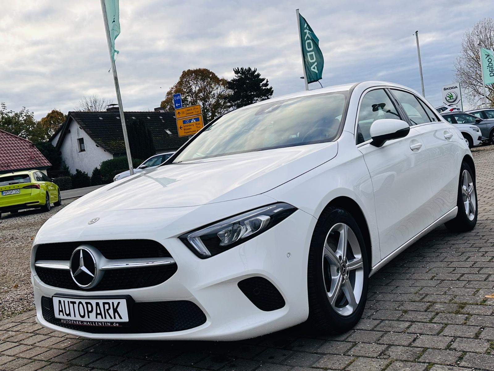 Mercedes-Benz A 250 Progressive NAVI KAMERA LEDER LED