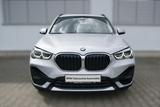 BMW X1 sDrive18i AUTOM*SPORT LINE*NAVI*HIFI*AHK*KAM* - gebrauchte BMW X1 aus dem Jahr 2020