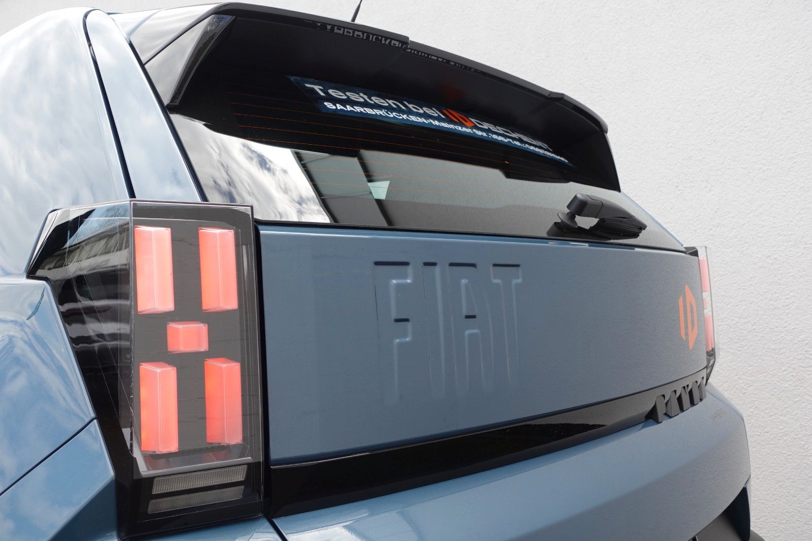 Fahrzeugabbildung Fiat Grande Panda 1.2 Automatik,Carplay, Pixel LED