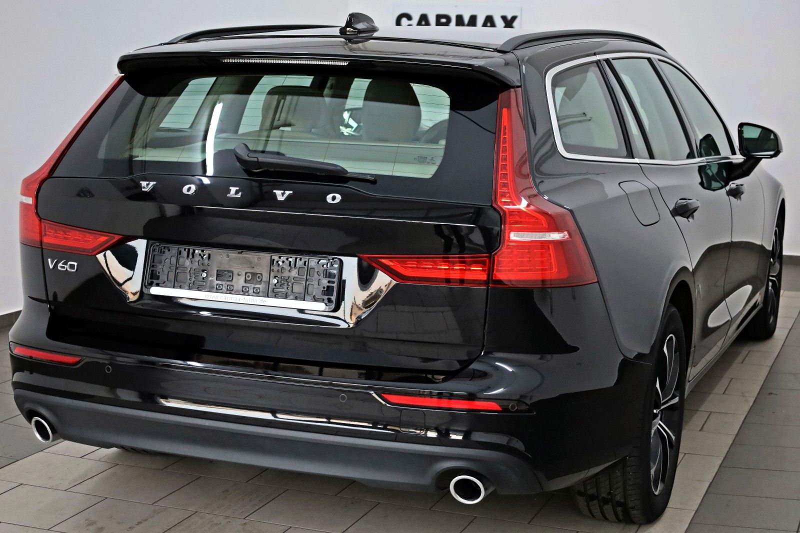 Fahrzeugabbildung Volvo V60 B4 D, Momentum Pro,Leder,Navi,SH,Kamera,ACC