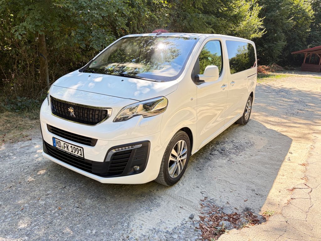 Image of Peugeot Traveller