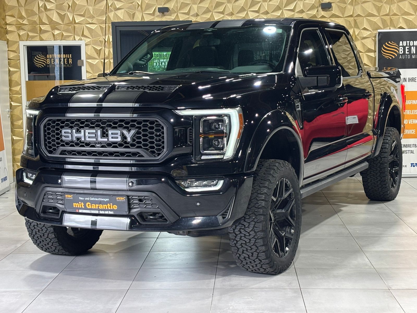 Fahrzeugabbildung Ford F 150 Shelby/785hp supercharger/EU-MODELL/1-HAND