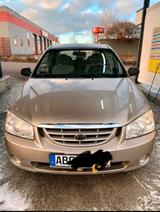 Kia Cerato 1.6 Benzin  06/2005  182.000 km - Kia Cerato Gebrauchtwagen