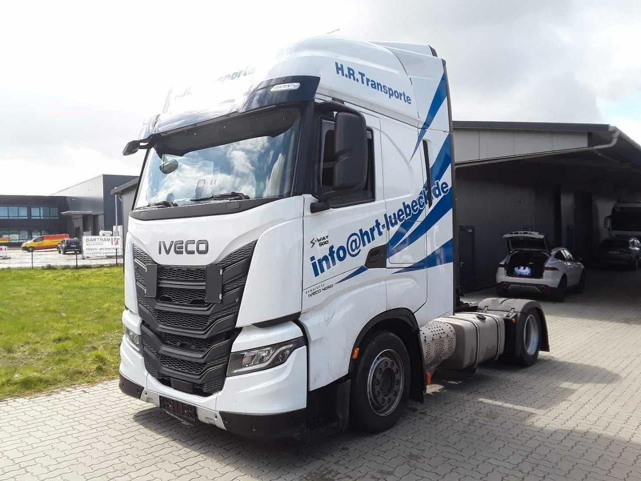 Iveco 2x Iveco S-Way AS440 S 50 T/FP LT SZM