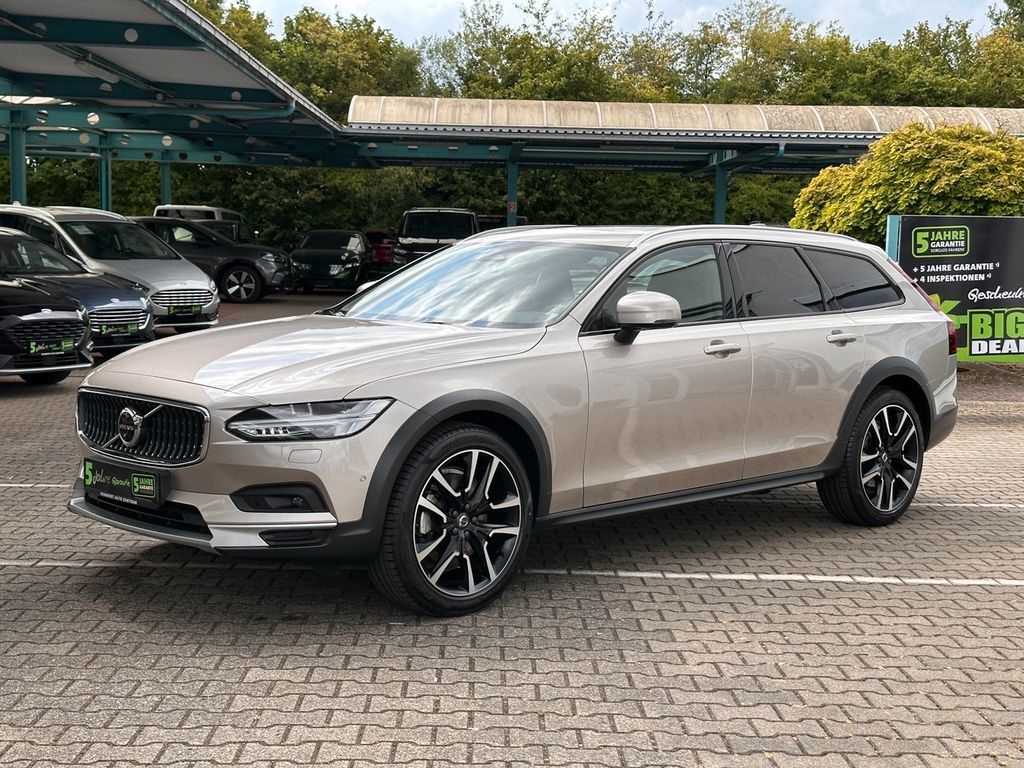 Volvo V90 Cross Country B4 AWD Ultimate *HUD*Pano*360°