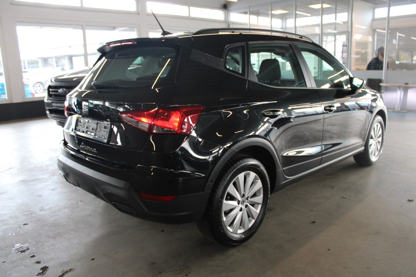 Fahrzeugabbildung SEAT Arona 1.0 TSI Style LED PDC Kamera Allwetterreif