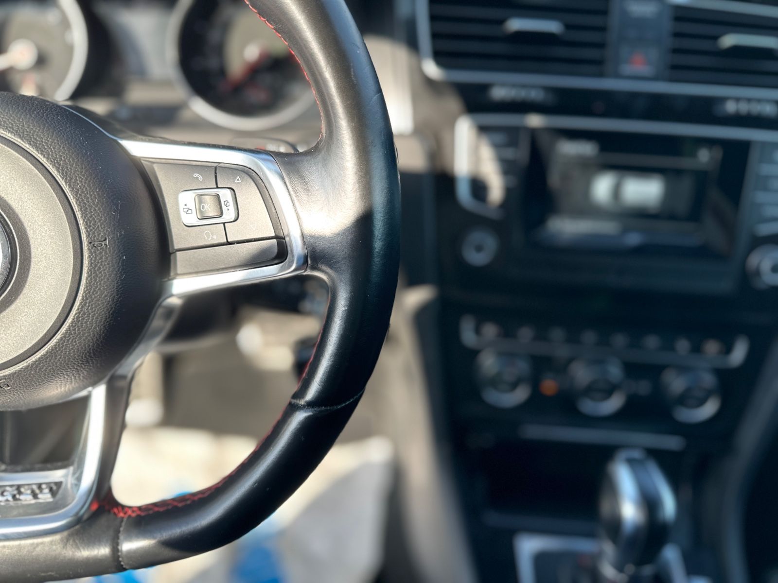 Volkswagen Golf VII 2.0 TSI DSG GTI Lim.*BI-XENON* foto 16