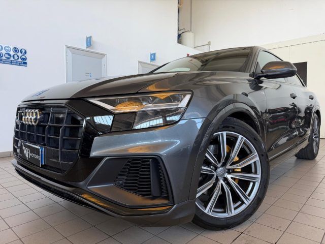 Image of Audi Q8