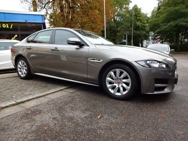 Jaguar XF R-Sport Automatik,Xenon,Leder,Navi.PDC.Euro-6