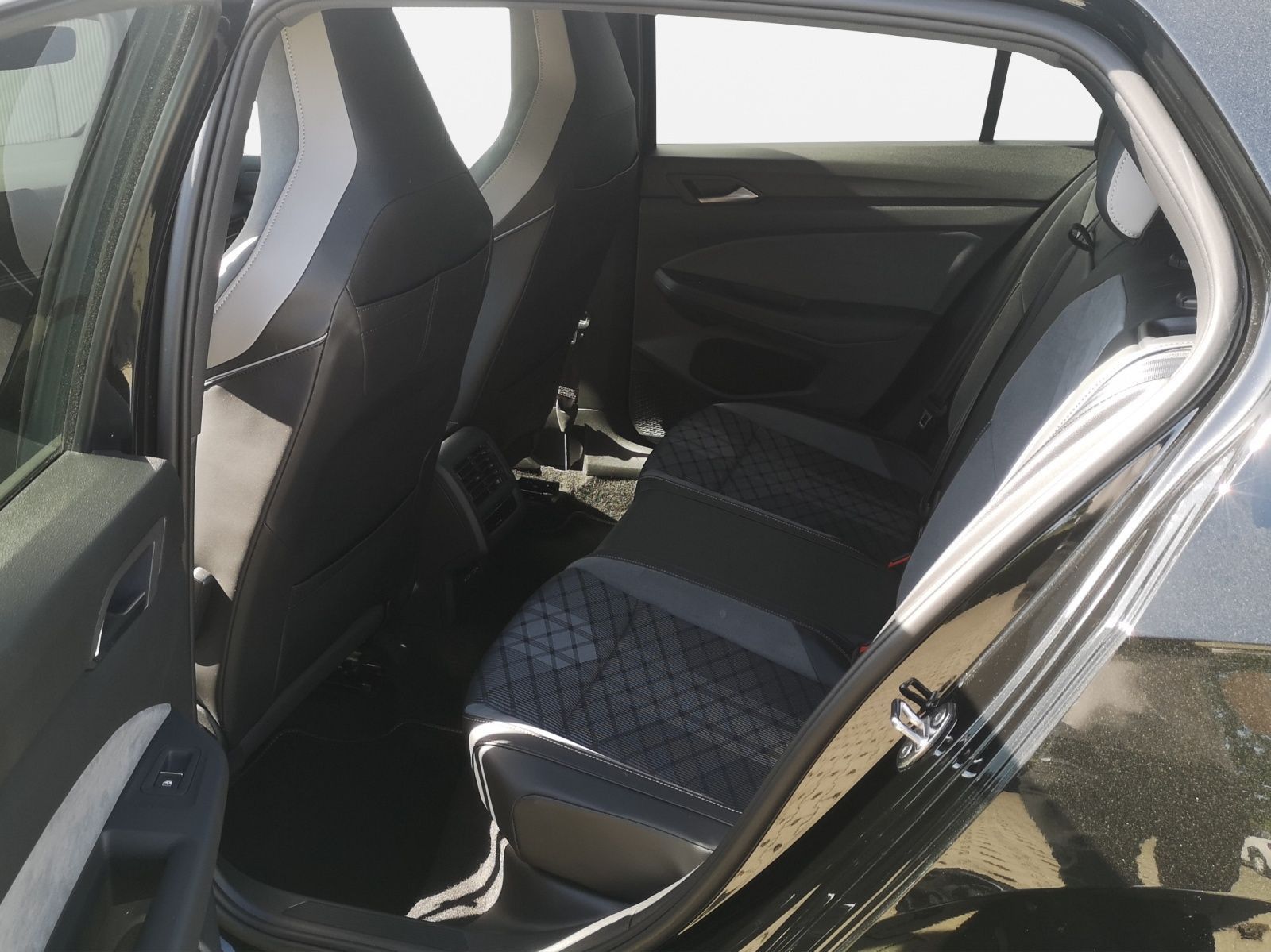 Volkswagen Golf - Bild 19