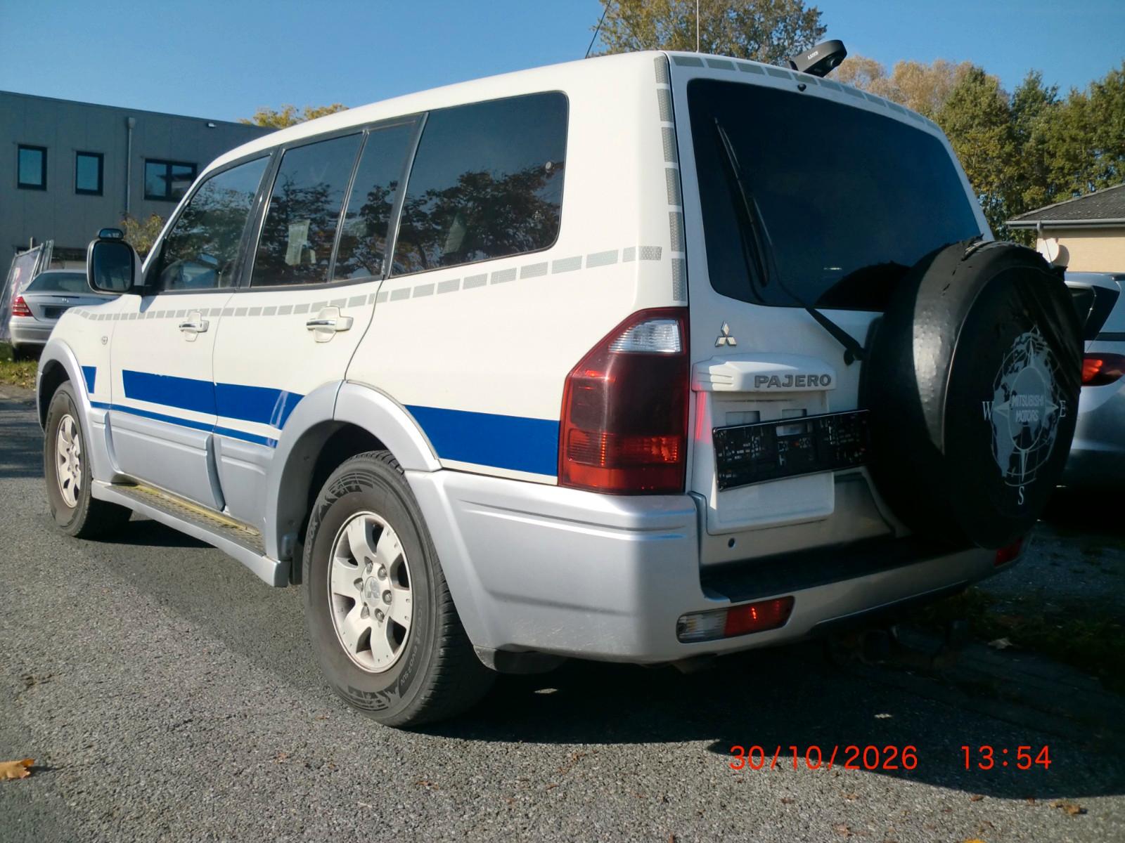 Mitsubishi Pajero 2004 — вигляд ззаду
