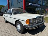 Mercedes-Benz 230 E W123(Tüv&Insp.neu/2 Hand) - Mercedes-Benz 230 Gebrauchtwagen in Hamburg