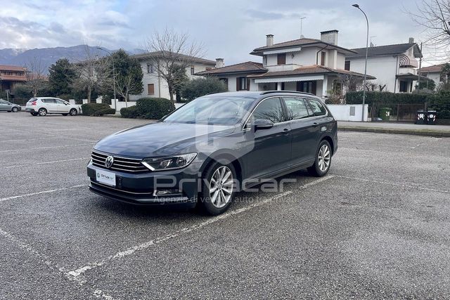 Volkswagen VOLKSWAGEN Passat Variant 2.0 TDI Business BlueM