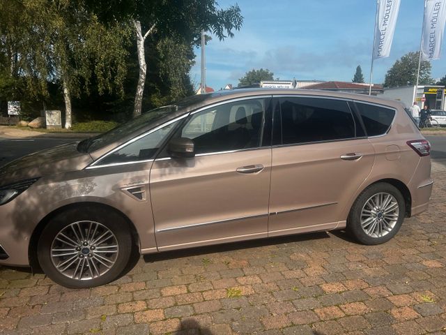 Ford S-Max Vignale