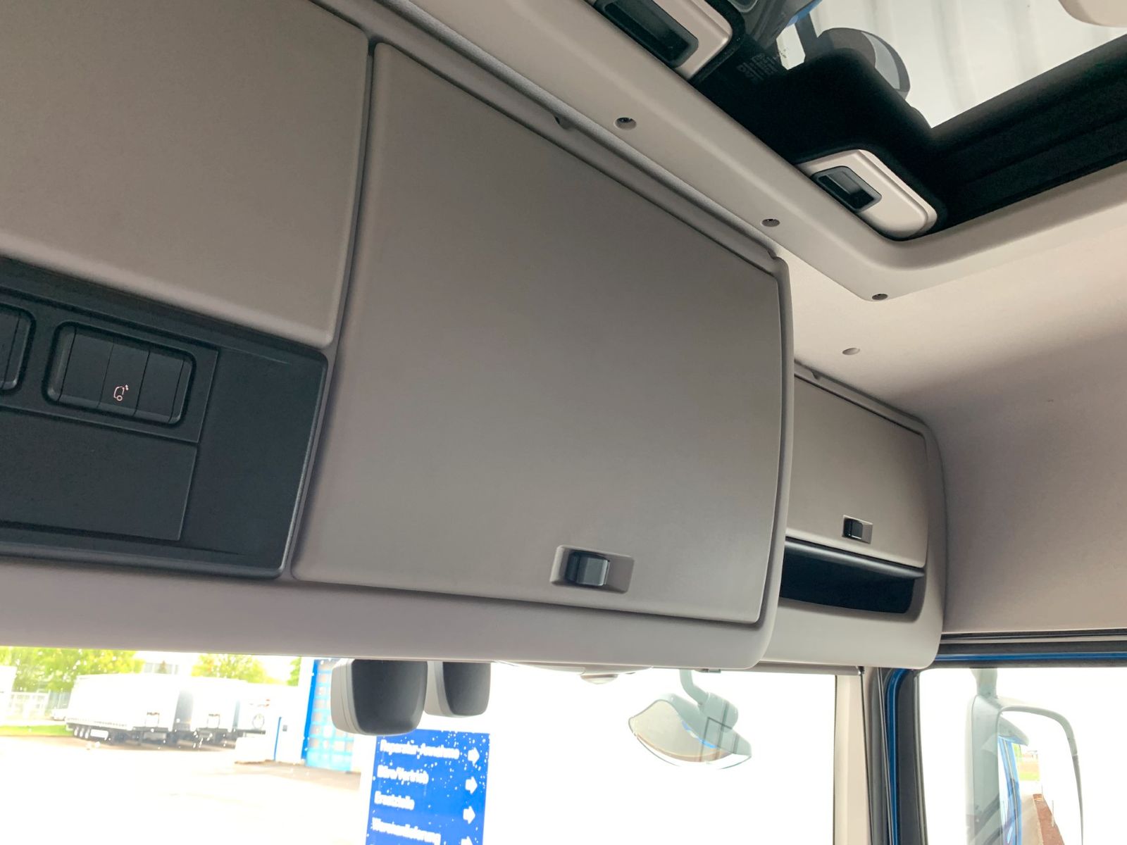 Fahrzeugabbildung DAF FT XF 480 SC LD