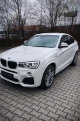 BMW X4 M - weiße BMW X4 M