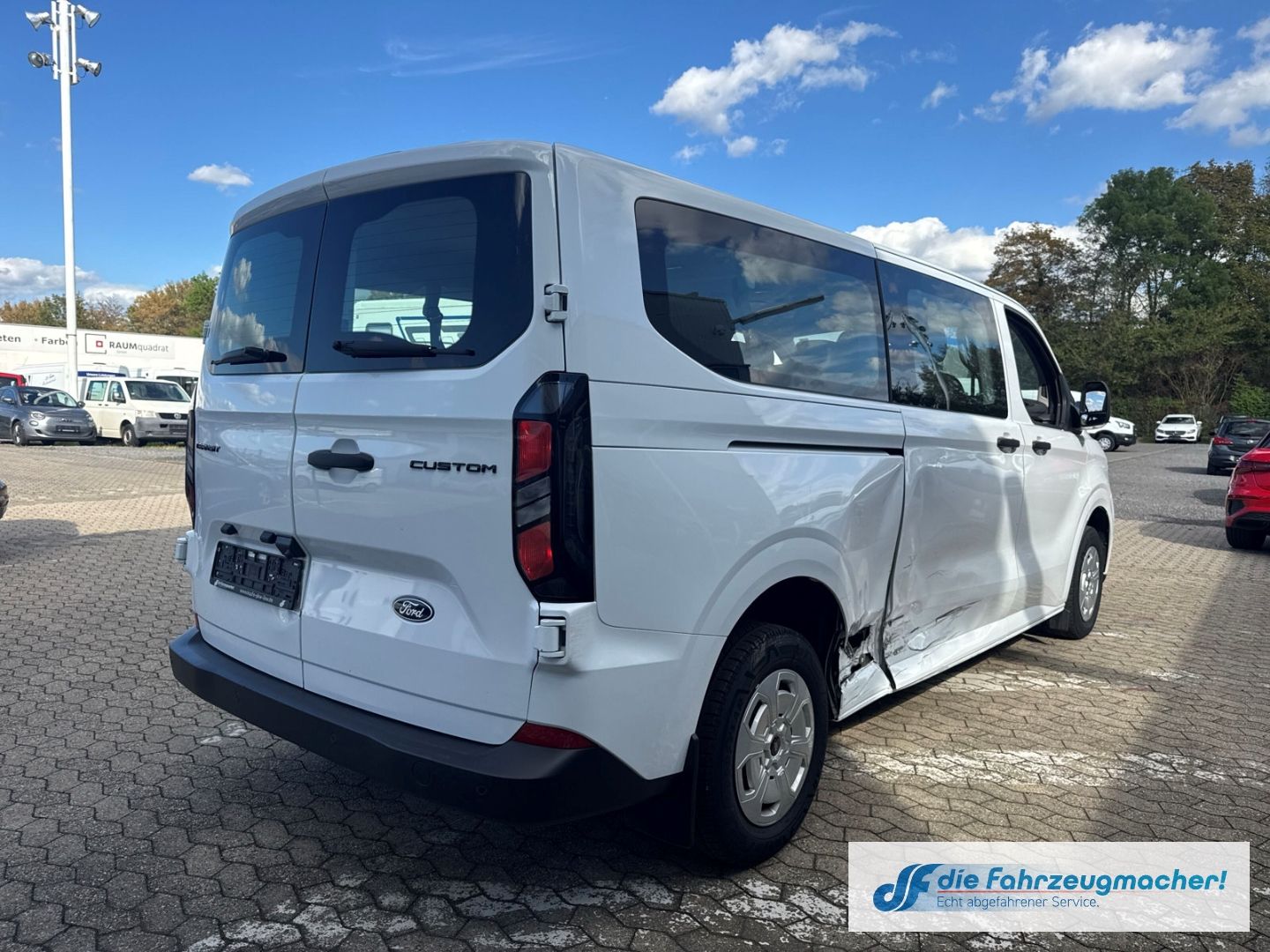 Fahrzeugabbildung Ford Transit Custom Kombi 320 L2 FWD Trend *SEITENSCH
