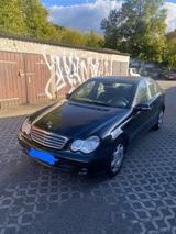 Mercedes-Benz Mercedes Benz C 220 CDI - gebrauchte Mercedes-Benz C 220 aus dem Jahr 2006