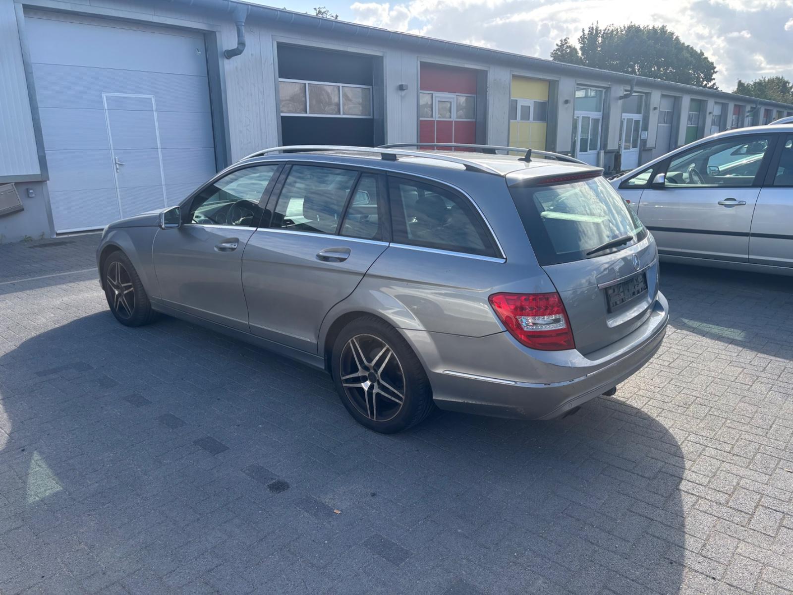 Mercedes-Benz C200 2013 — photo 6