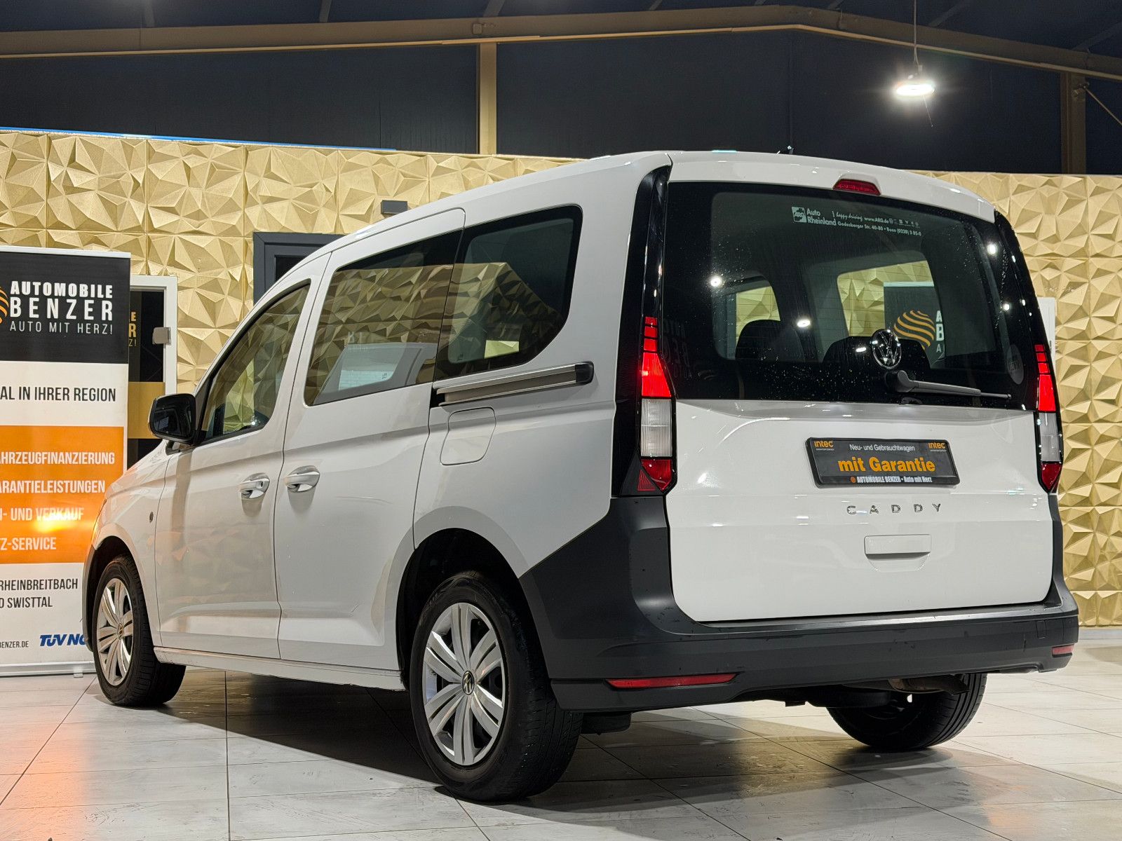 Fahrzeugabbildung Volkswagen Caddy  BLUETOOTH/AUTO-HOLD/ACC/TEMPOMAT/