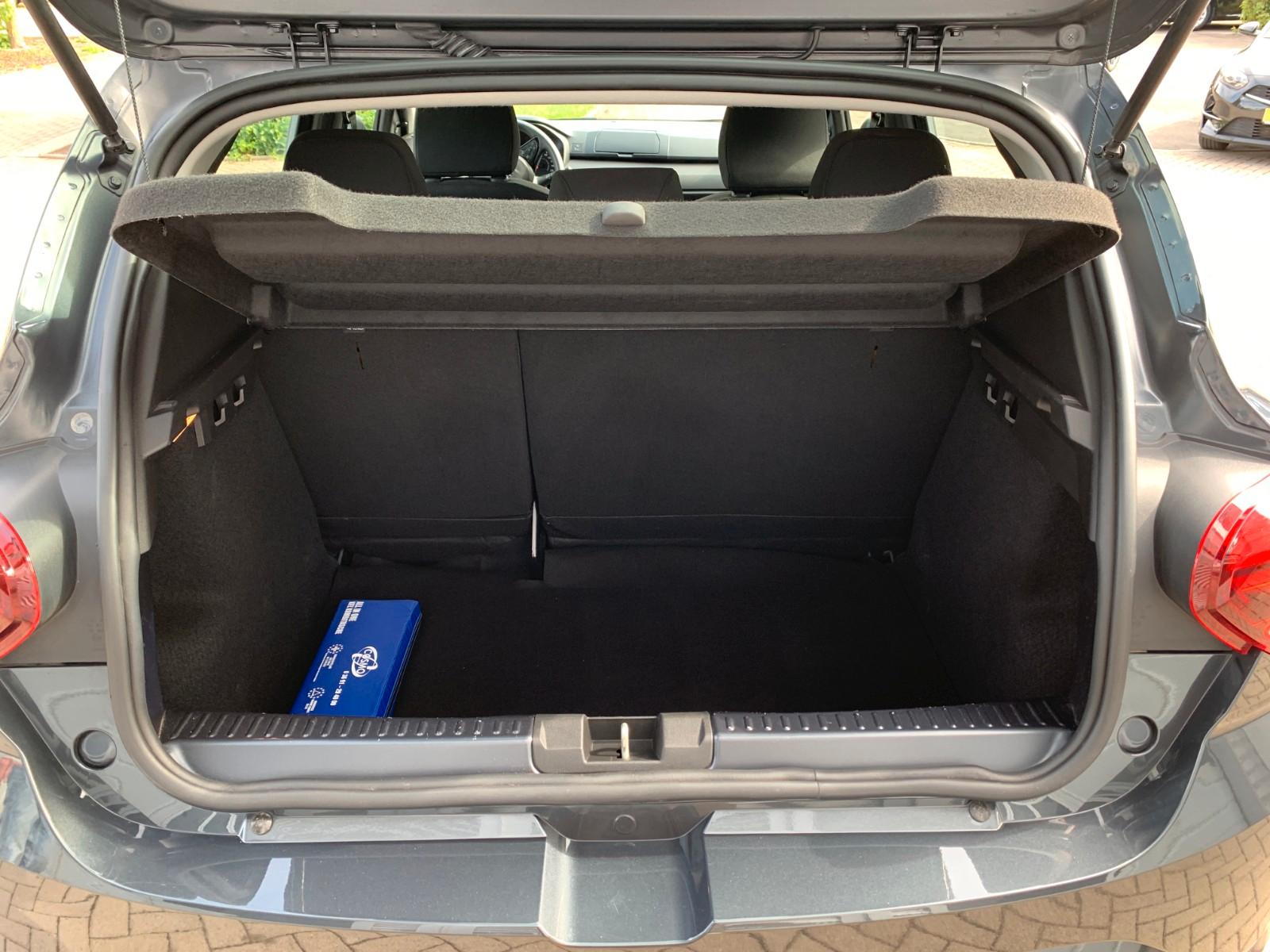 Dacia Sandero III AHK+LED+Sitzhzg+Klima