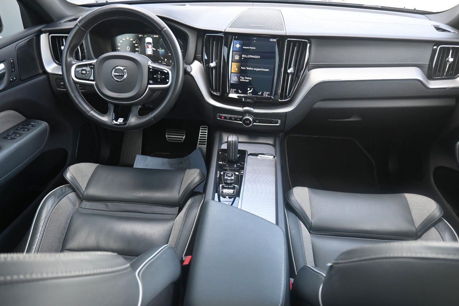 Fahrzeugabbildung Volvo XC60 T8 Twin Engine AWD R-Design*360°*LUFT*ACC