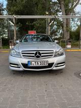 Mercedes-Benz C 200 CDI BlueEFFICIENCY AVANTGARDE AVANTGARDE - Mercedes-Benz C 200: Cdi Avantgarde