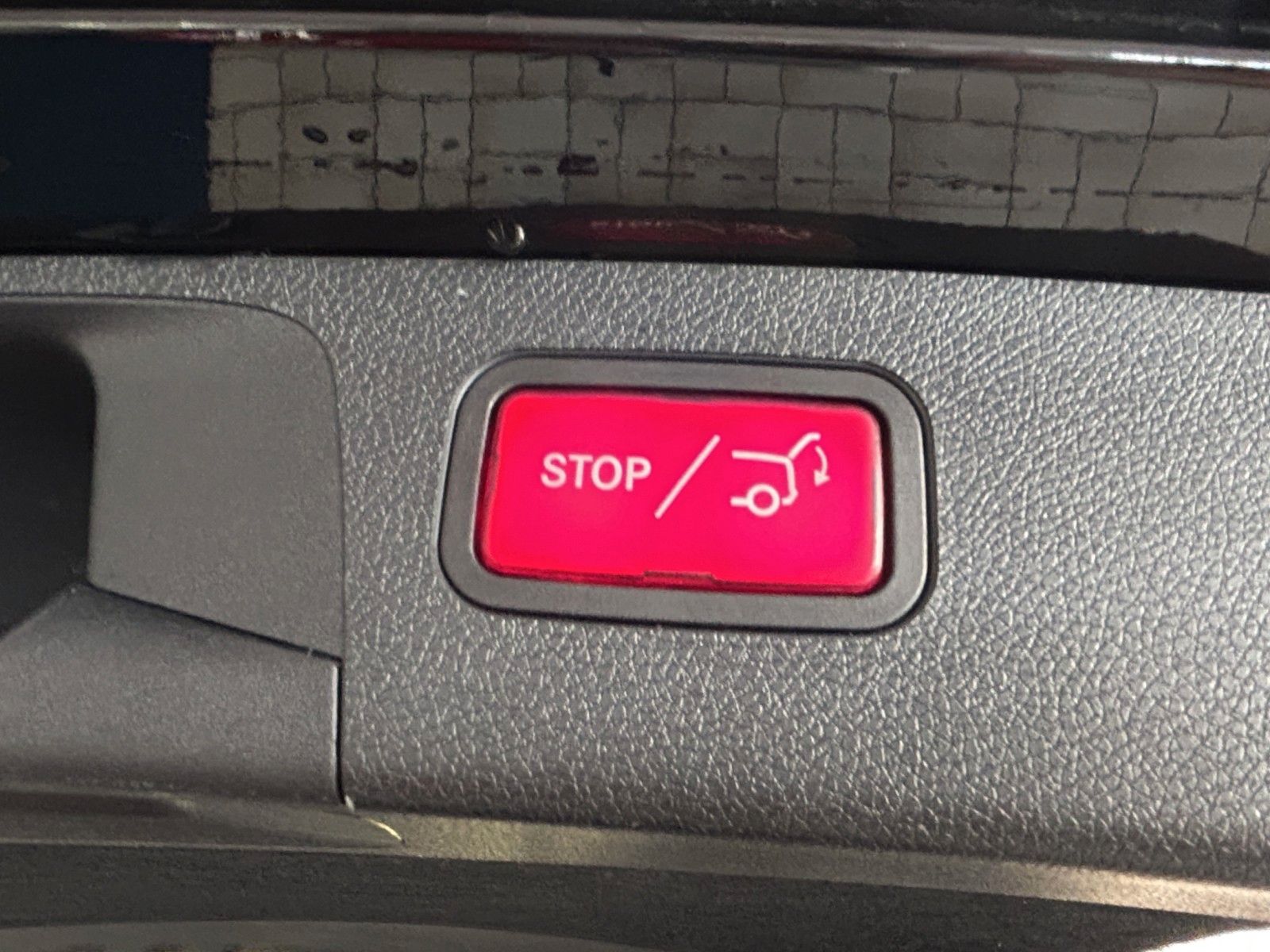 Fahrzeugabbildung Mercedes-Benz E 200 d- T-Modell Automatik/TOP ZUSTAND