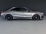 Mercedes-Benz CLA 200 AMG Rückfahrkamera SHZ Navi H&K Sound - Mercedes-Benz CLA 200 mit Benzin-Antrieb: Limousine