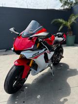 Yamaha R1 - YAMAHA SPORTLER