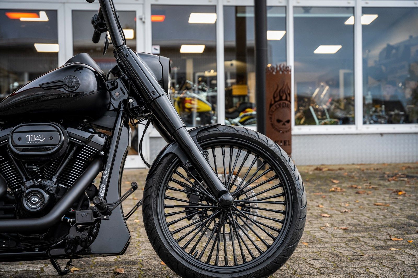 Fahrzeugabbildung Harley-Davidson SPECIAL DARK FAT BOY FLFBS 114 verb. bestellen