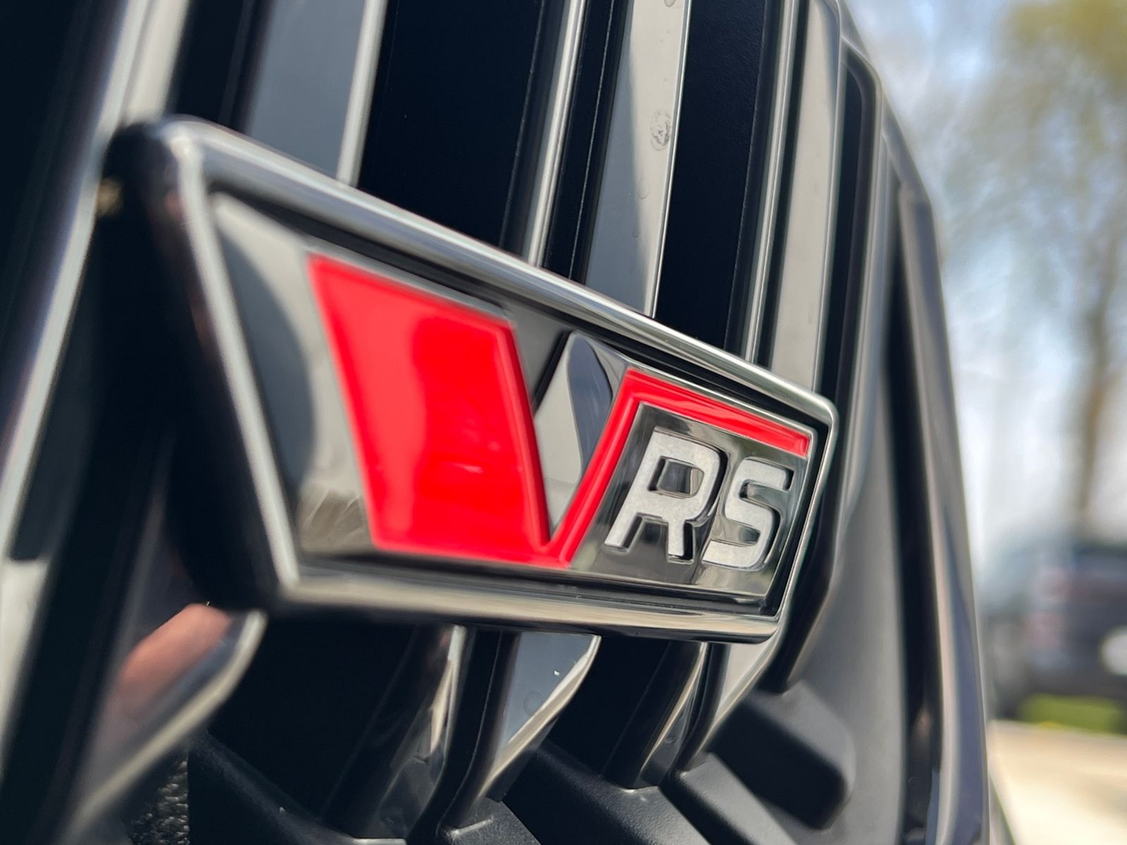 Fahrzeugabbildung SKODA Octavia Combi RS 2.0 TSI DSG *Panorama, AHK, Ind