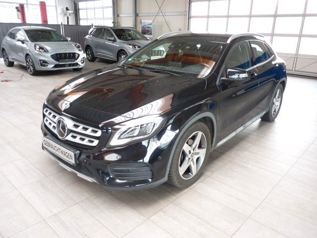 Mercedes-Benz GLA 200 GLA -Klasse GLA 200 AMG- Line Automatik